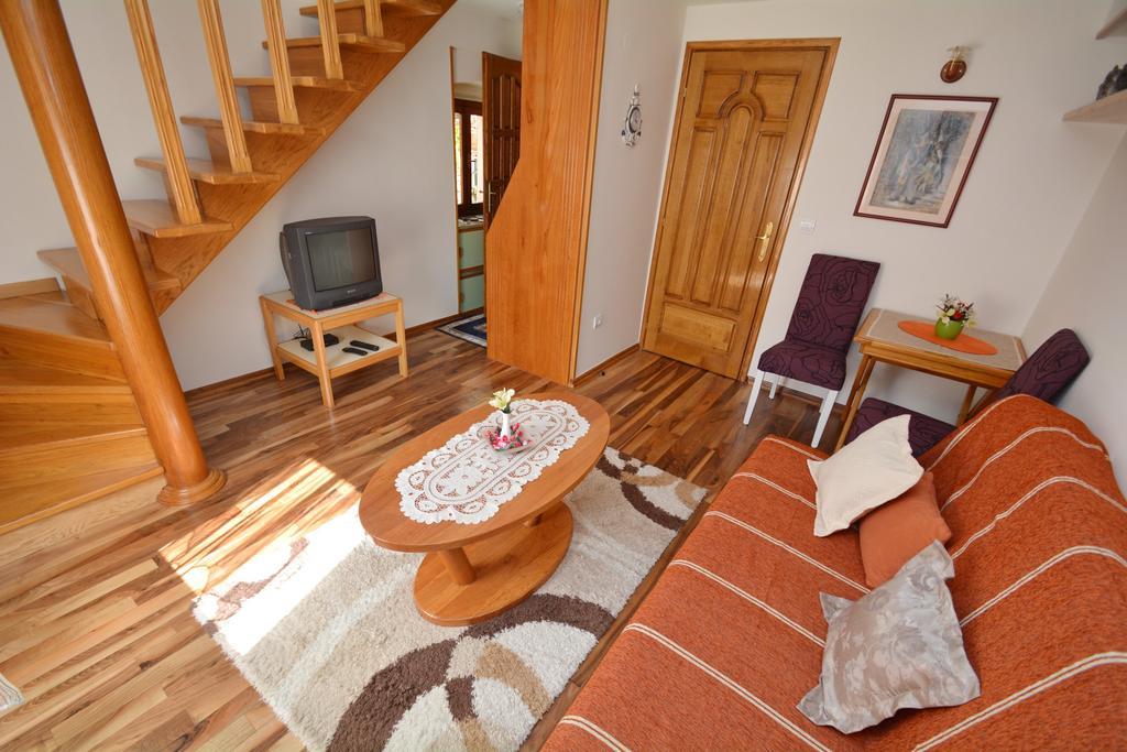 Studios Belvi Kotor Bagian luar foto