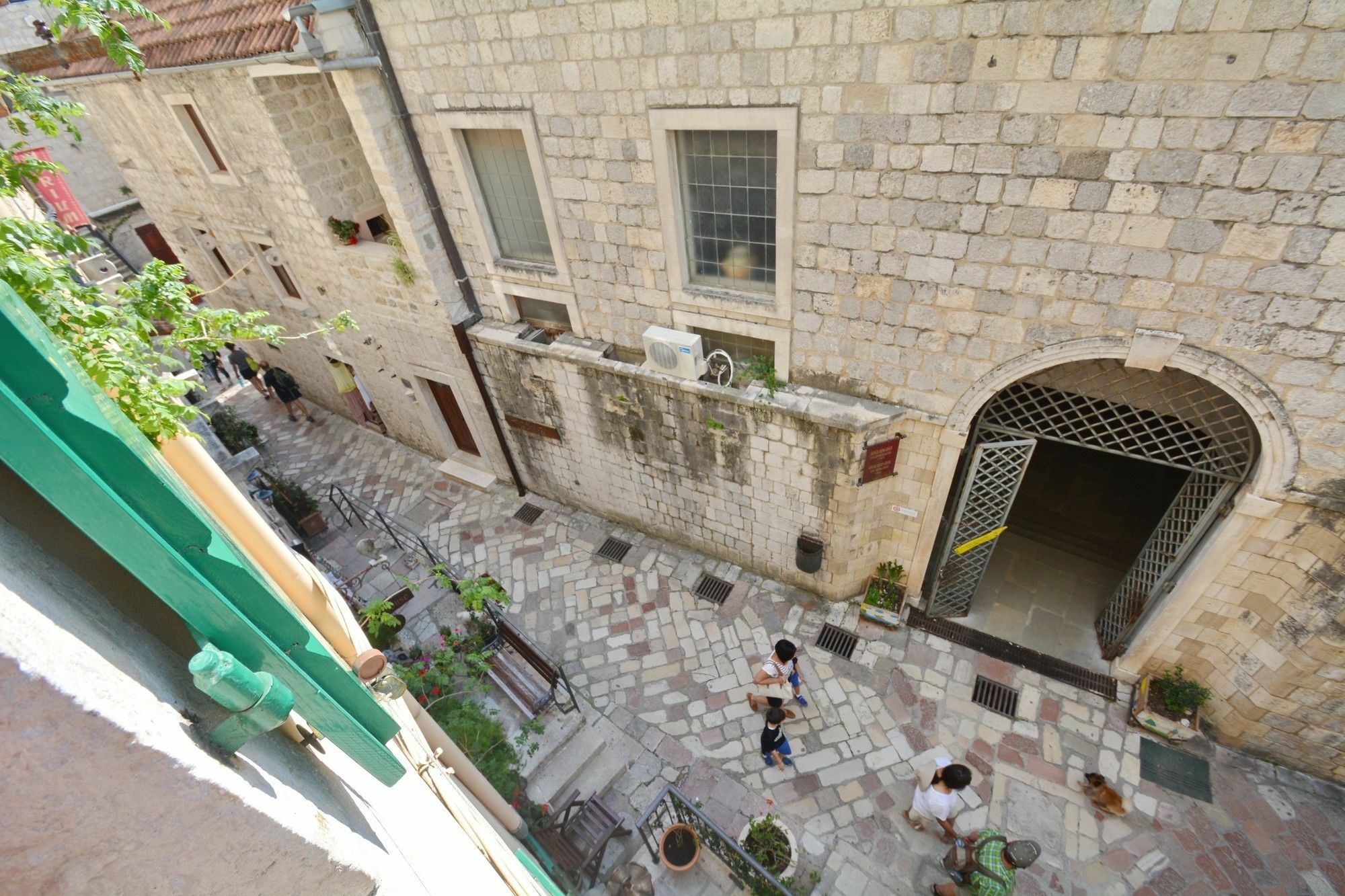Studios Belvi Kotor Bagian luar foto