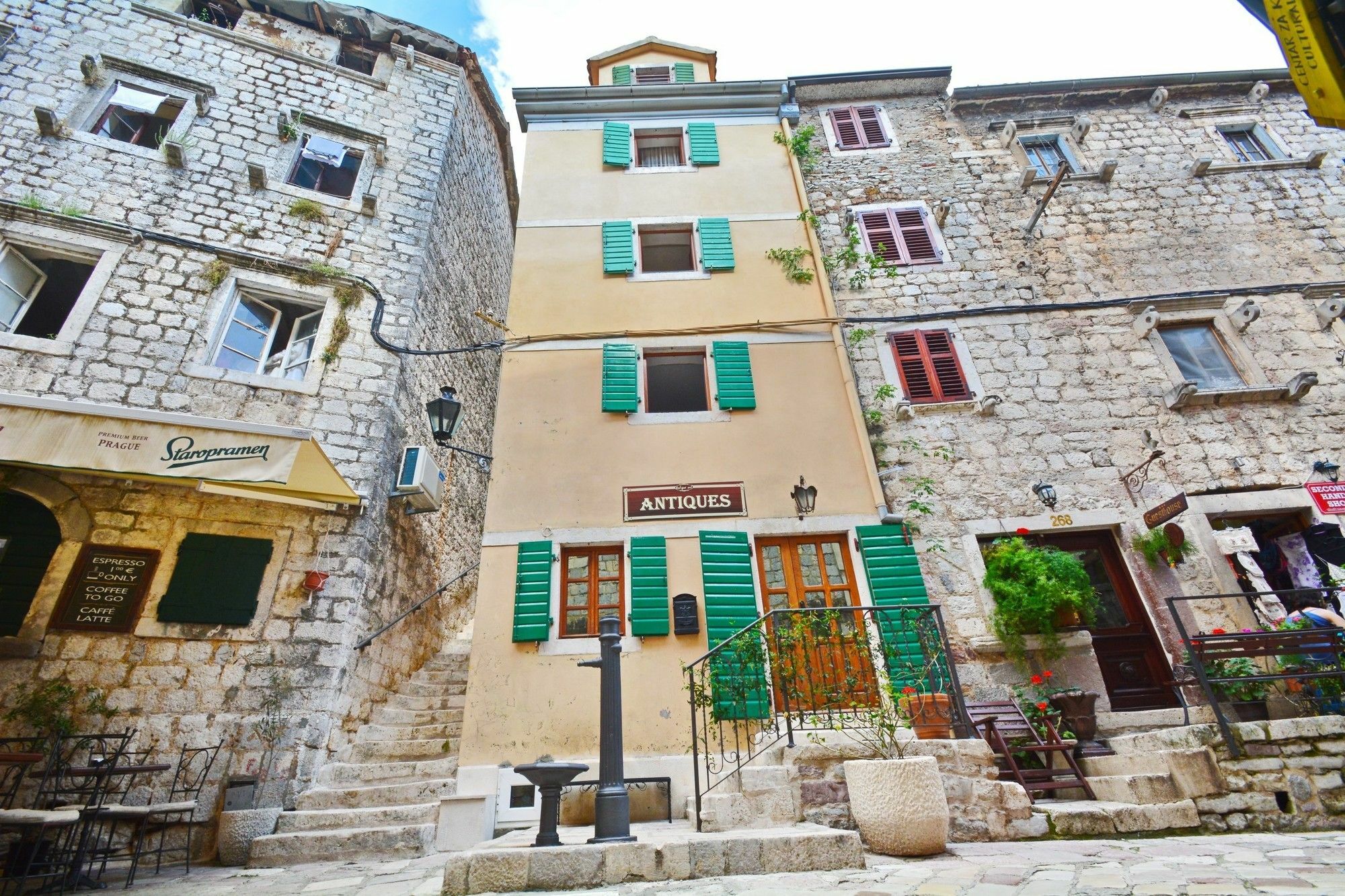 Studios Belvi Kotor Bagian luar foto